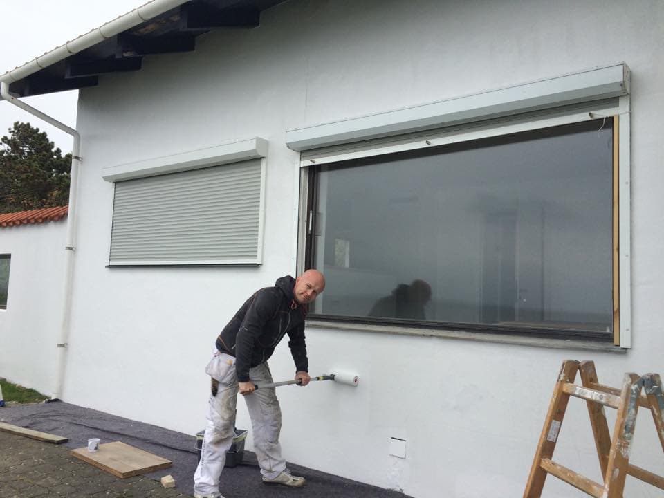 Sommerhus-maling i Helsinge — maleropgave udført af Per Gravgaard Bjerre